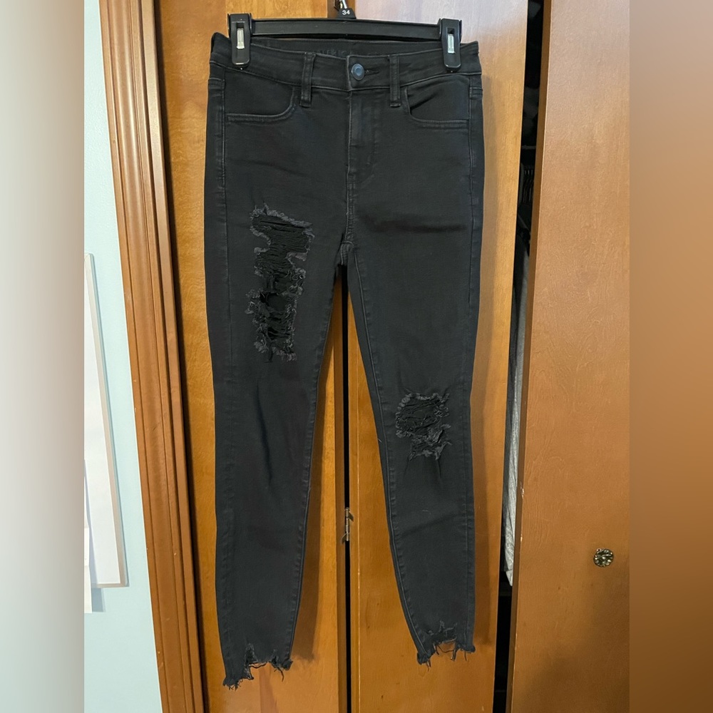 American Eagle ripped jeans 4R